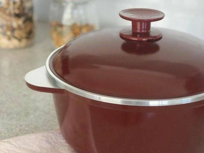 Cacerola 28 cm Línea Marsala - foto del producto
